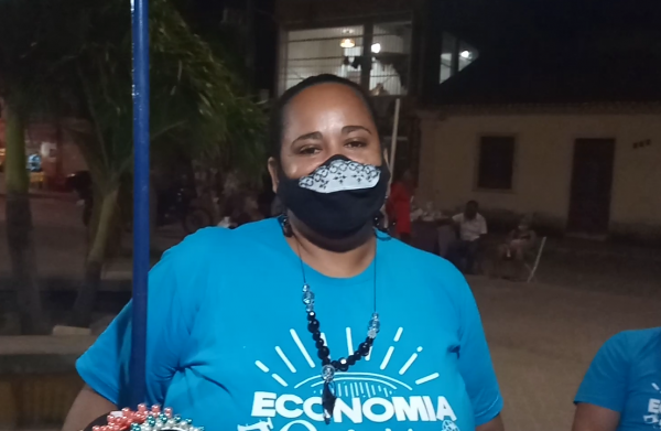 &Acirc;ngela Bezerra, artes&atilde; de Itapissuma